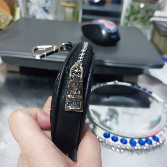 STEVE MADDEN Small SM Logo Waterproof Clip On Pouch Coin Purse Wallet Charm - Picture 6 of 6